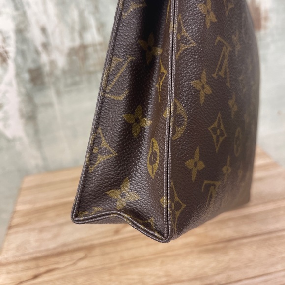 LOUIS VUITTON TOILETRY 26 VINTAGE POUCH BAG - Picture 5 of 10
